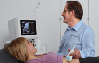 Der Ultraschall ermöglicht einen Blick auf die inneren Organe.
